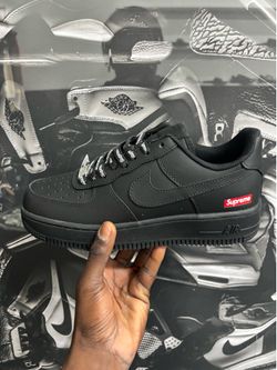 Air Force supreme black
