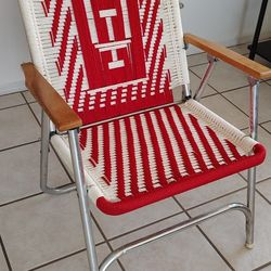 IU Folding Lawn Chair