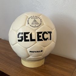 New Select Soccer Ball Royale Size 5 NFHSO approved