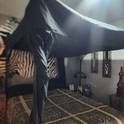 Full Size Canopy Bed