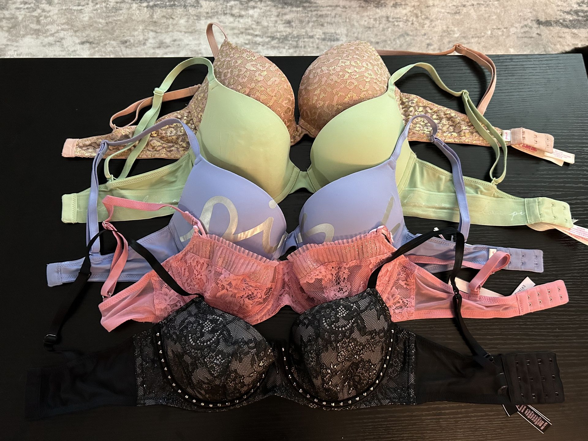 Pink/Victoria Secret Bras Bundle
