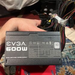 600w PSU (doesn’t power on)