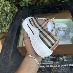 Burberry Shoes Women 