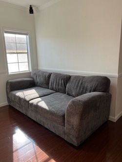 Matching Gray Sofa & Loveseat Set