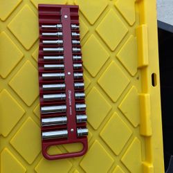 Snap 24 Piece Metric Socket Set 