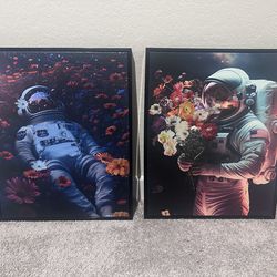 ASTRONAUT – FLORAL SPACEMAN WALL ART