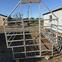 Livestock Rack for Sheep and Goats