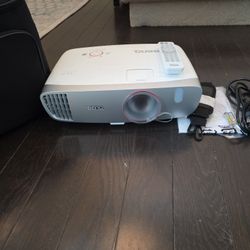 BenQ HT2150st Short Throw Gaming Projector 1080p, 2200lm