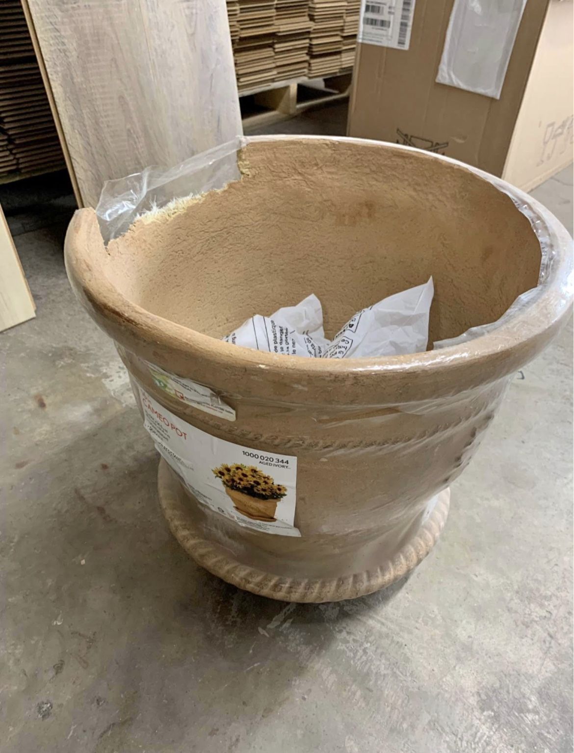 16 inch flower pot * chipped *