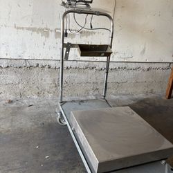 Ohaus Defender 5000 Floor Scale with T51P Indicator – Tested – Local Pickup Only