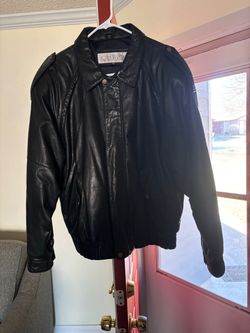 Men’s Joshua Ross Black Leather Bomber Jacket
