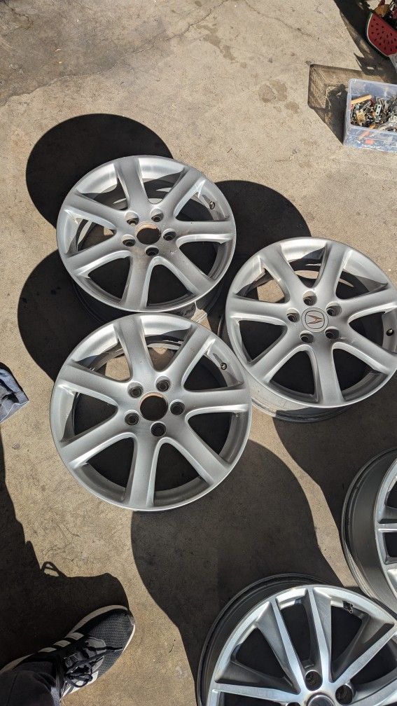 Acura rims 2004 17"