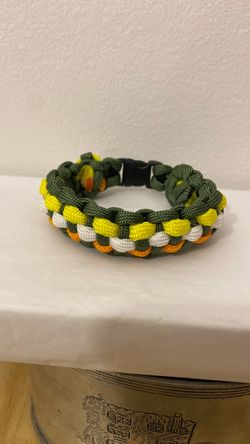 Handmade Paracord Bracelet with Buckle Clasp