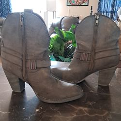 Very Volitile Los Angeles 8.5