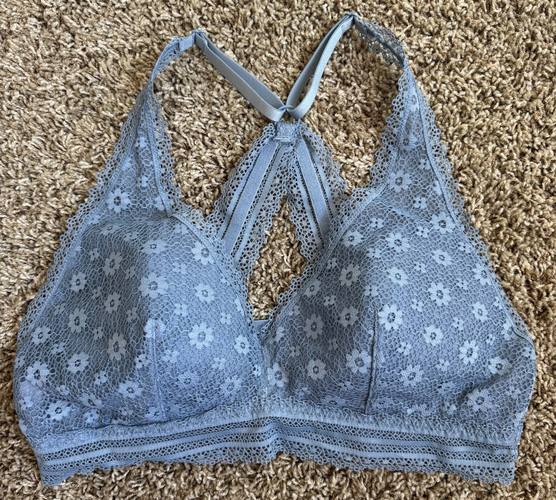 NEW Victoria’s Secret Racerback Lace Bralette Large