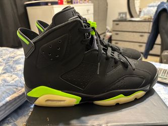 Air Jordan 6 Retro Black and Electric Green Men’s 11.5 in OG Box