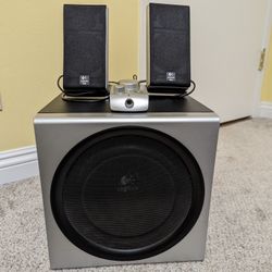 Logitech Z-2300 Z2300 2.1 THX 200W Speaker w/Subwoofer