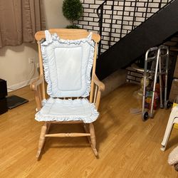 Rocking Chair Used