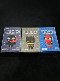 Marvel and DC bricks