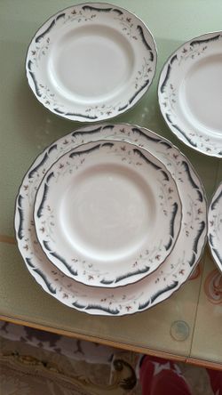 5 Pcs Fine Bone China Royal Worcester Sutton Plates
