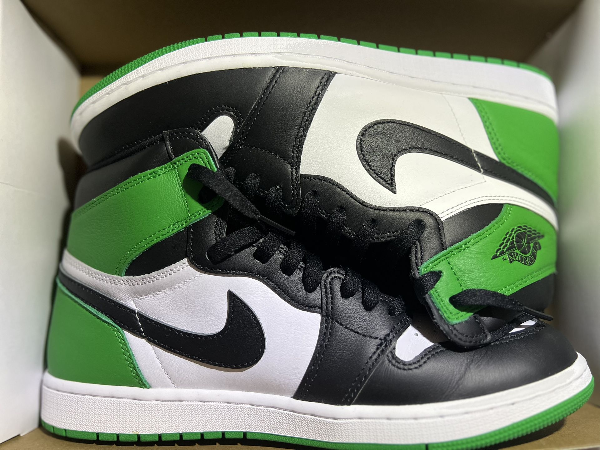 Air Jordan 1 Retro High OG ‘Lucky Green’