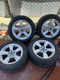 Mustang Tires