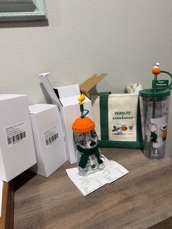 Starbucks x snoopy collab 🍂