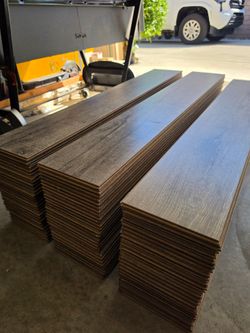 250ft² of Beautiful Gray Laminate Floors
