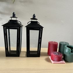 Pair of Lanterns With Candles