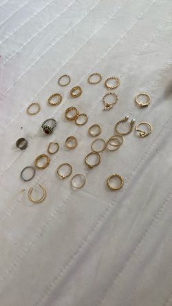 Girls Rings  (fantasy ) Color Gold , 27 Pieces