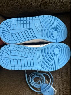 Air Jordan unc 1