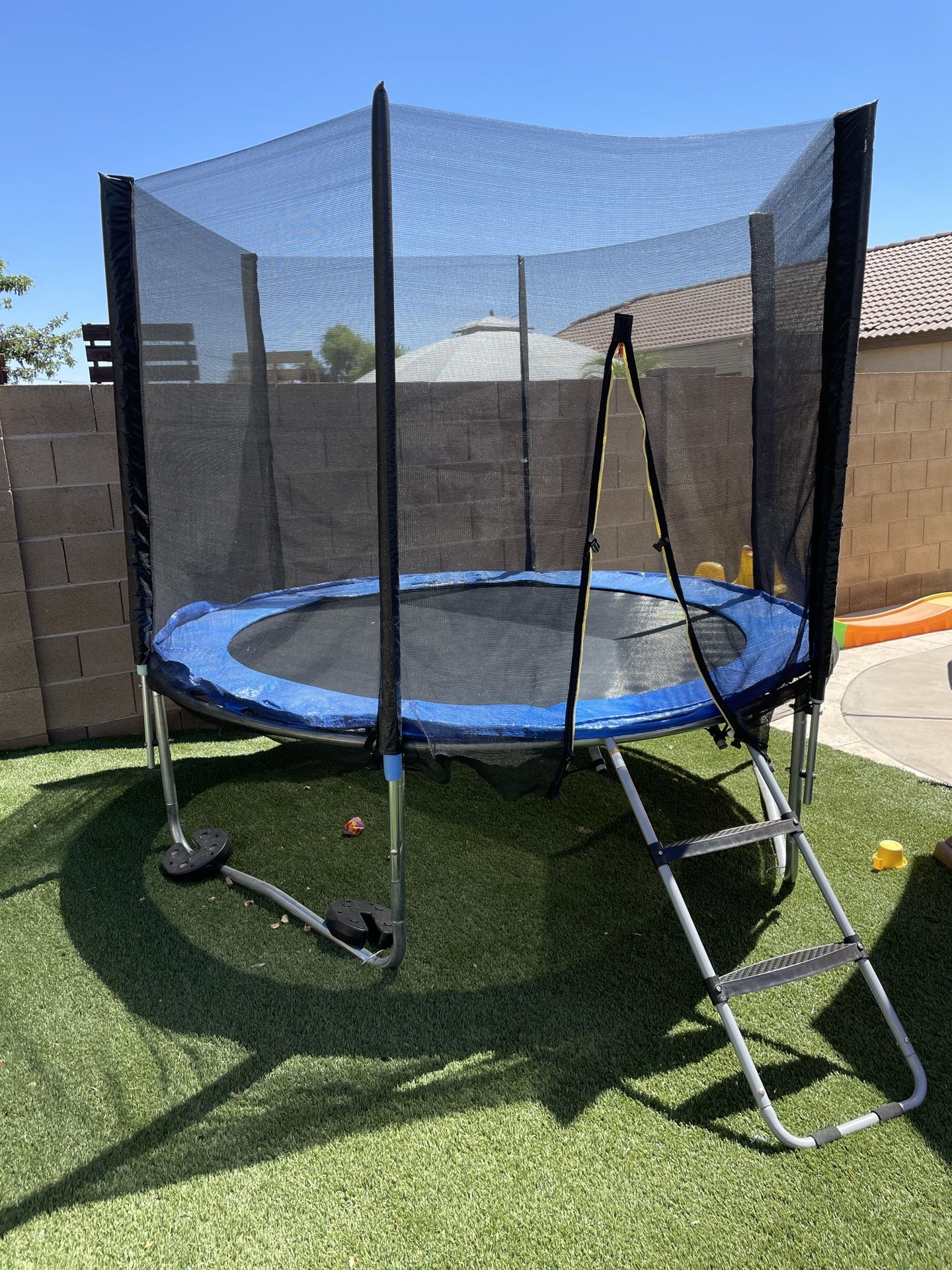 8ft Trampoline With Net And Ladder