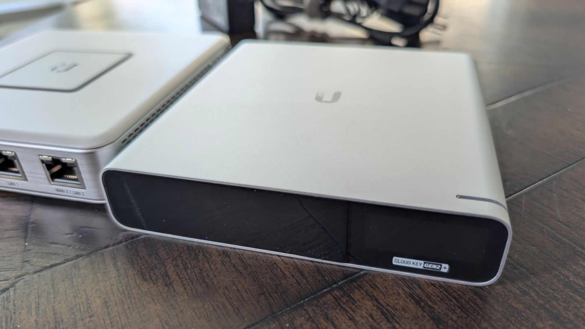 Ubiquiti UniFi Cloud Key Gen2 Plus (No HDD) + FREE USG Security Gateway