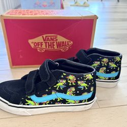 Brand New Kid Vans Shoes Size 2.5 SK8-Mid Reissue