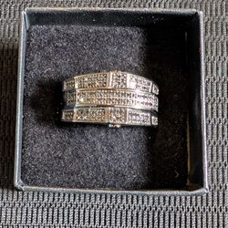 Men's .065ctw Diamond Ring 