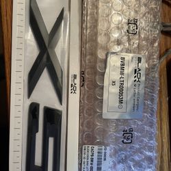 BMW X5 emblem