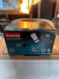 Makita 12V CXT Cordless Tile/Glass Saw Kit CC02R1