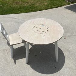 FREE KIDS TABLE & CHAIR 