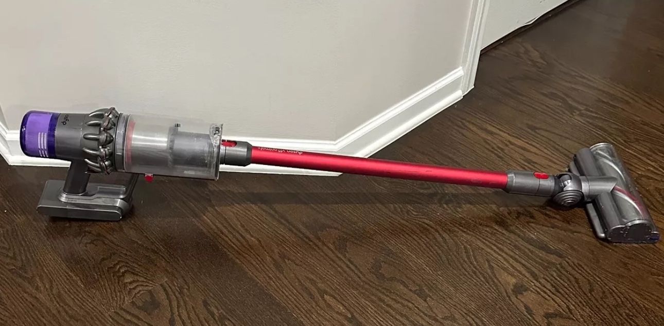 Dyson V11 Animal Red Stick Vaccum Cleaner