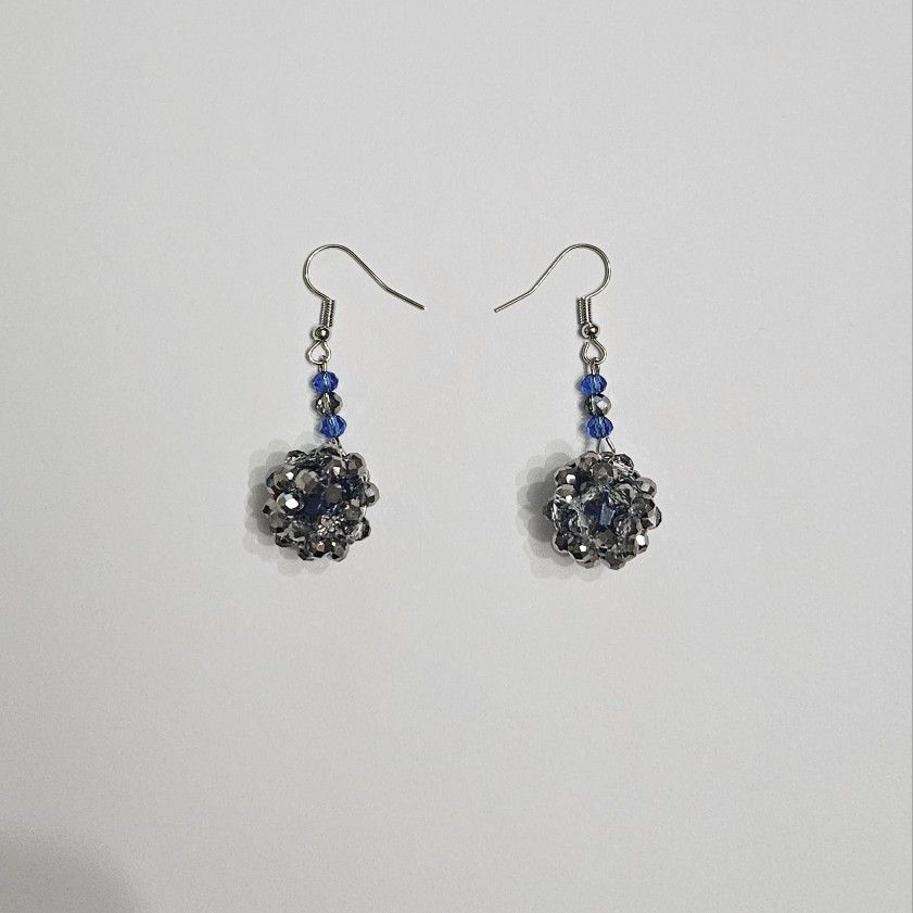 Beutiful Handmade Gray And Blue Globe Earrings