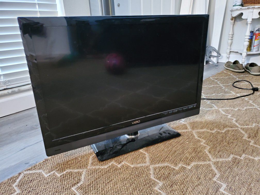 Vizio E320VT TV 32 inch