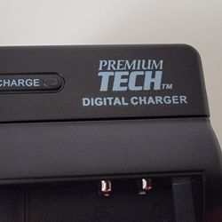 Premium tech digital charger

