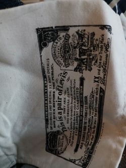 Levi 501s 33/34