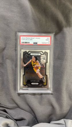 2024 Prizm draft picks Caitlin Clark PSA 9 rookie card