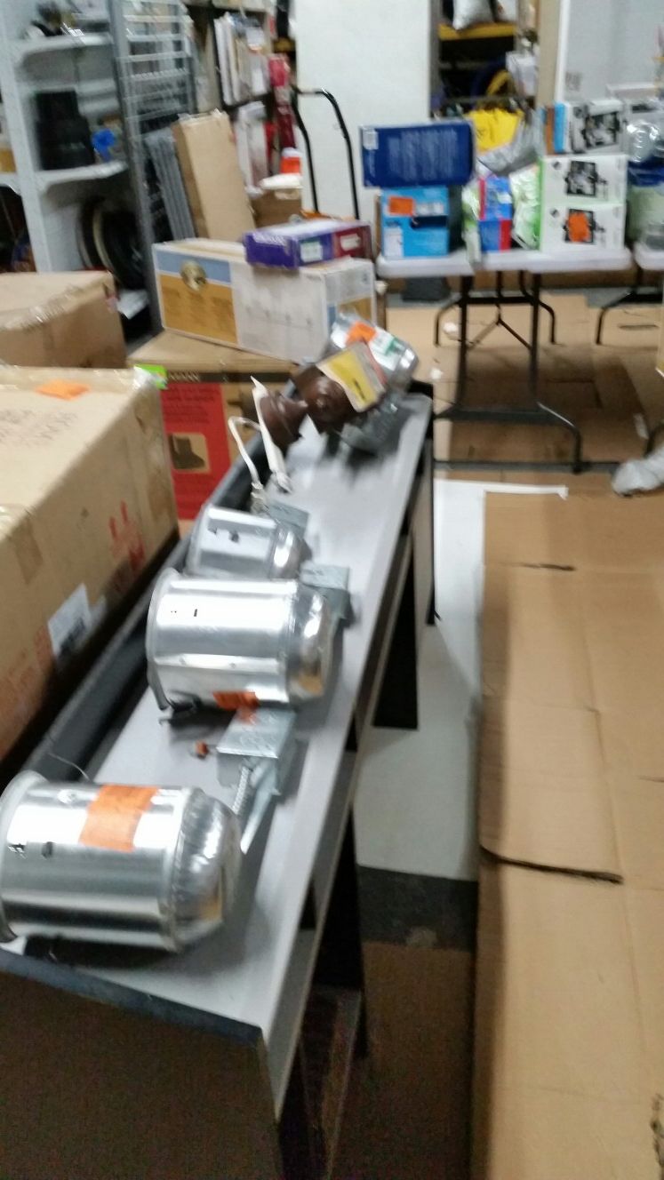 Clearances warehouses 1.00 and up new used take bundles for good price