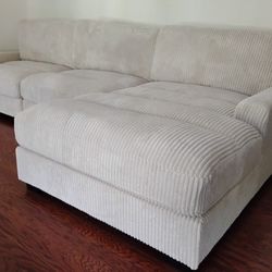 New 127x66 Corduroy Sectional Couch / Free Delivery 