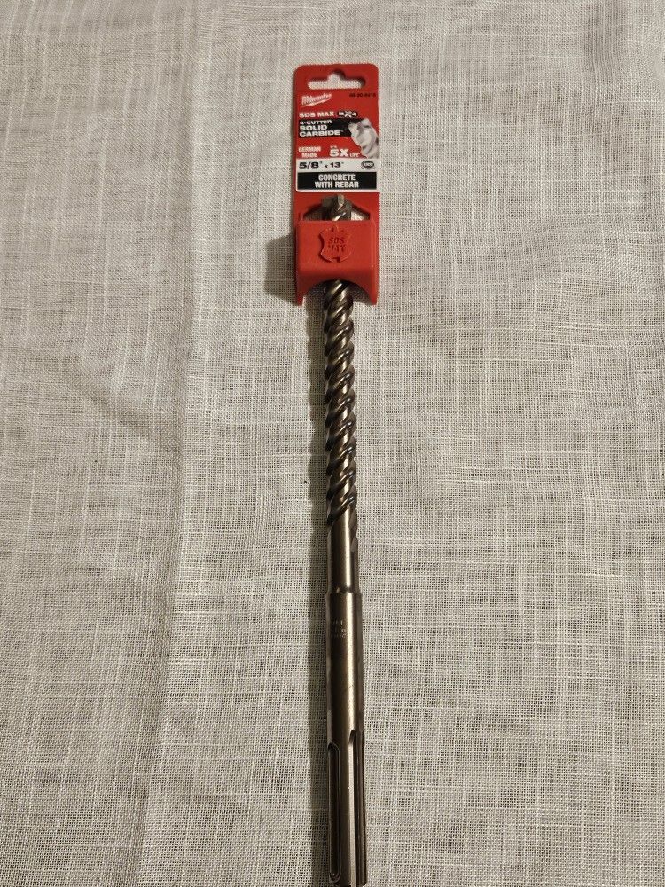 Brand New Milwaukee
5/8 in. x 13 in. 4-Cutter SDS-MAX Carbide Drill Bit