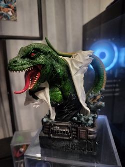 Marvel Lizard Spider Man Bust