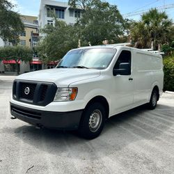 2015 NISSAN NV 2500