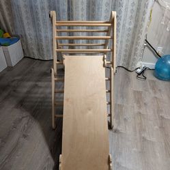 Pikler Triangle Climbing Set